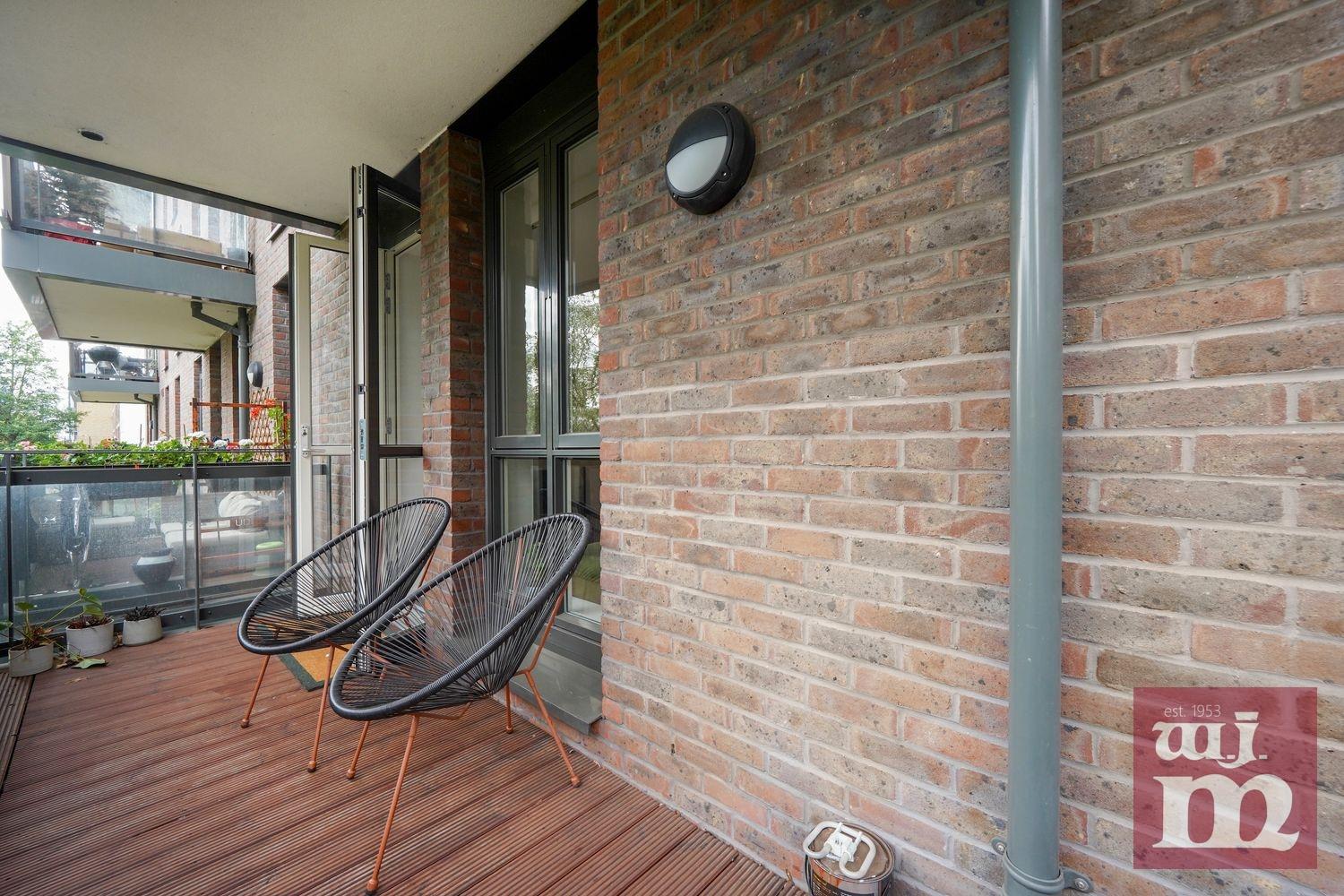 Maypole Court, Mile End